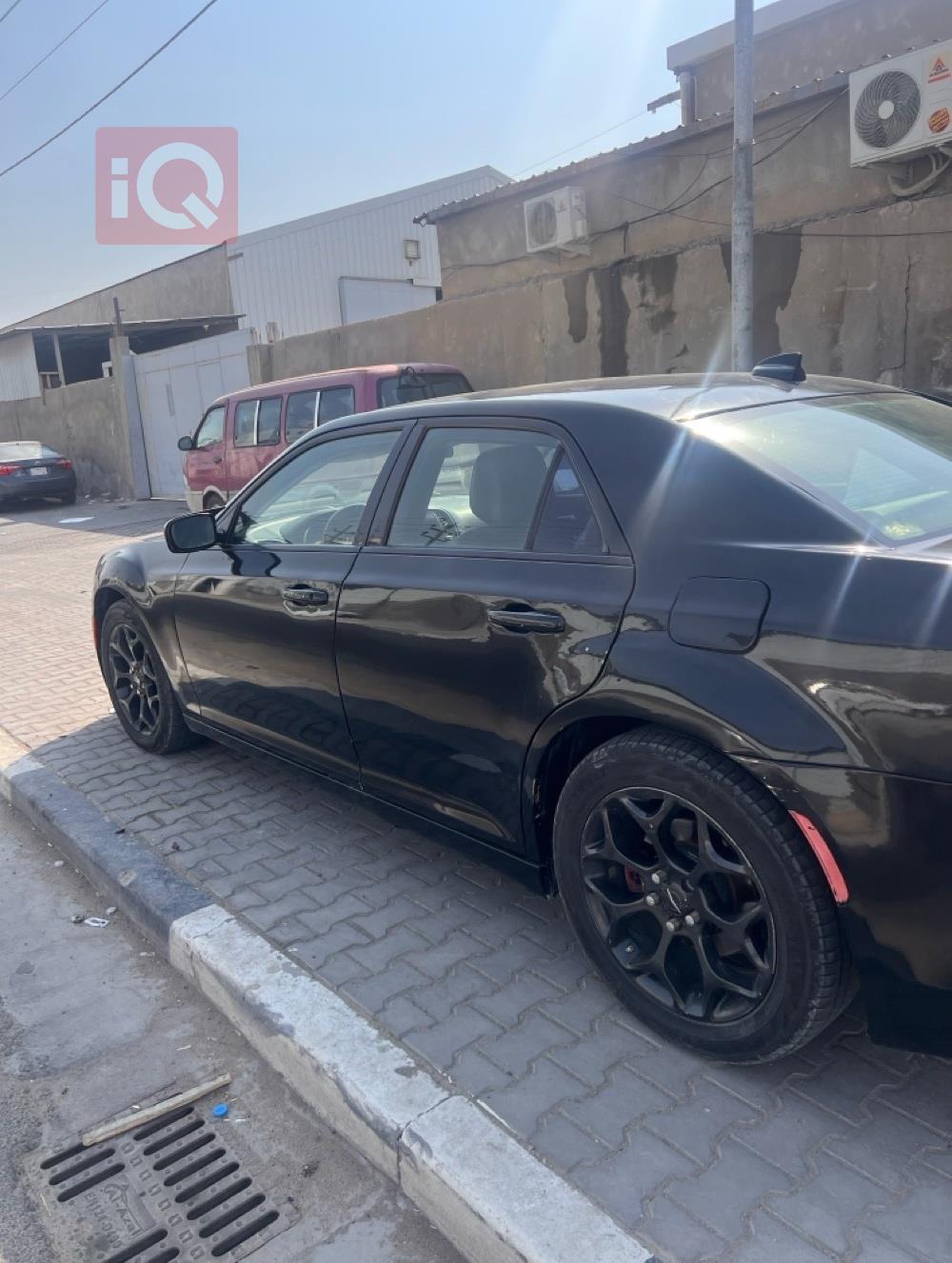 كرايسلر 300